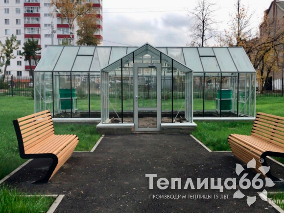 Теплица botanik T с большим тамбуром под стекло (24 м²)